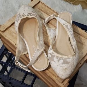 Floral pointed toe flats